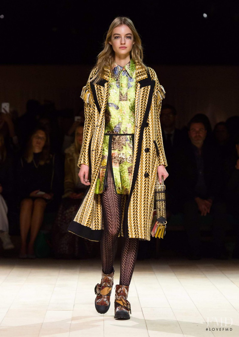 Maartje Verhoef featured in  the Burberry Prorsum fashion show for Autumn/Winter 2016