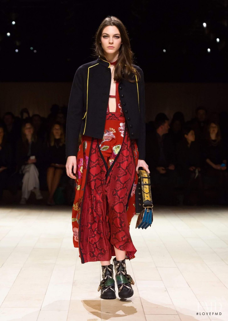 Vittoria Ceretti featured in  the Burberry Prorsum fashion show for Autumn/Winter 2016