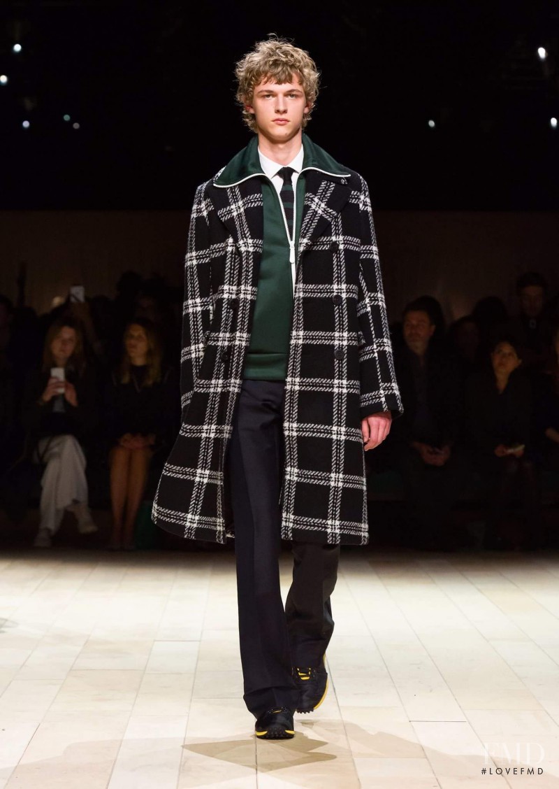 Burberry Prorsum fashion show for Autumn/Winter 2016