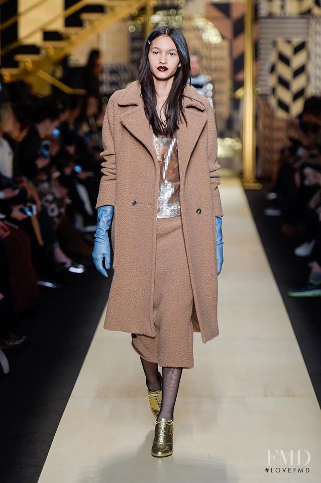 Hanne Linhares featured in  the Max Mara fashion show for Autumn/Winter 2016