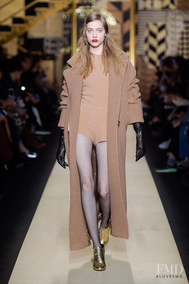 Odette Pavlova featured in  the Max Mara fashion show for Autumn/Winter 2016