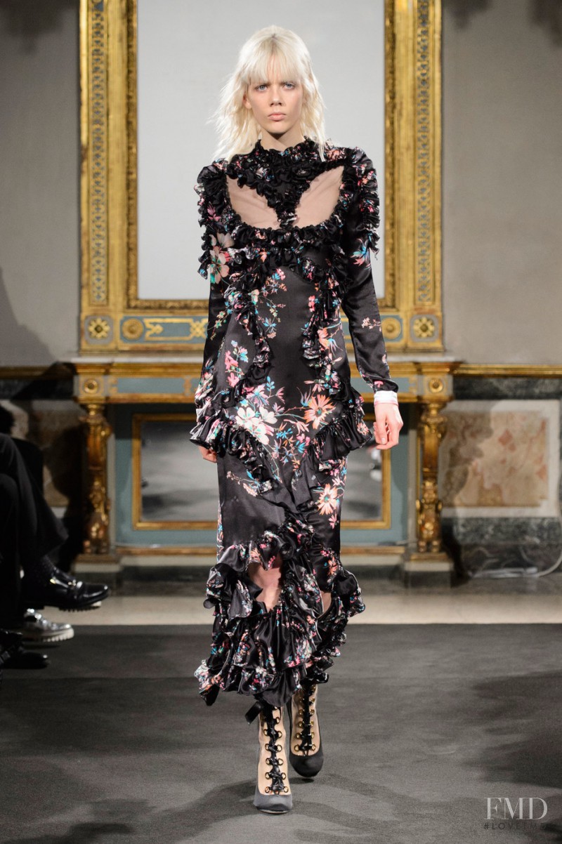 Francesco Scognamiglio fashion show for Autumn/Winter 2016