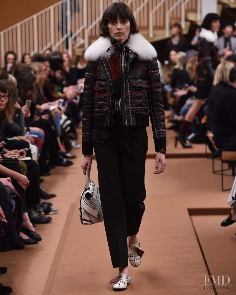 Tod\'s fashion show for Autumn/Winter 2016