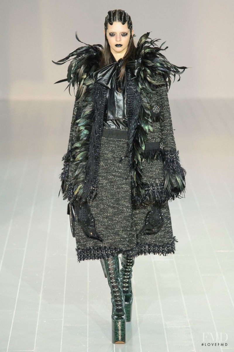Kendall Jenner featured in  the Marc Jacobs fashion show for Autumn/Winter 2016