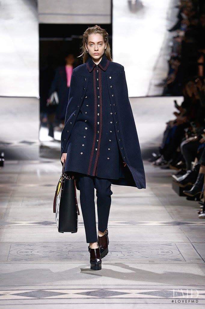 Odette Pavlova featured in  the Mulberry fashion show for Autumn/Winter 2016
