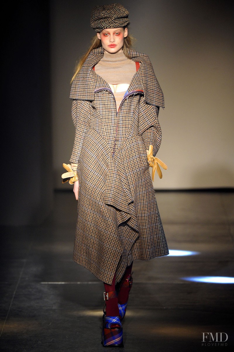 Queeny van der Zande featured in  the Vivienne Westwood Gold Label fashion show for Autumn/Winter 2012