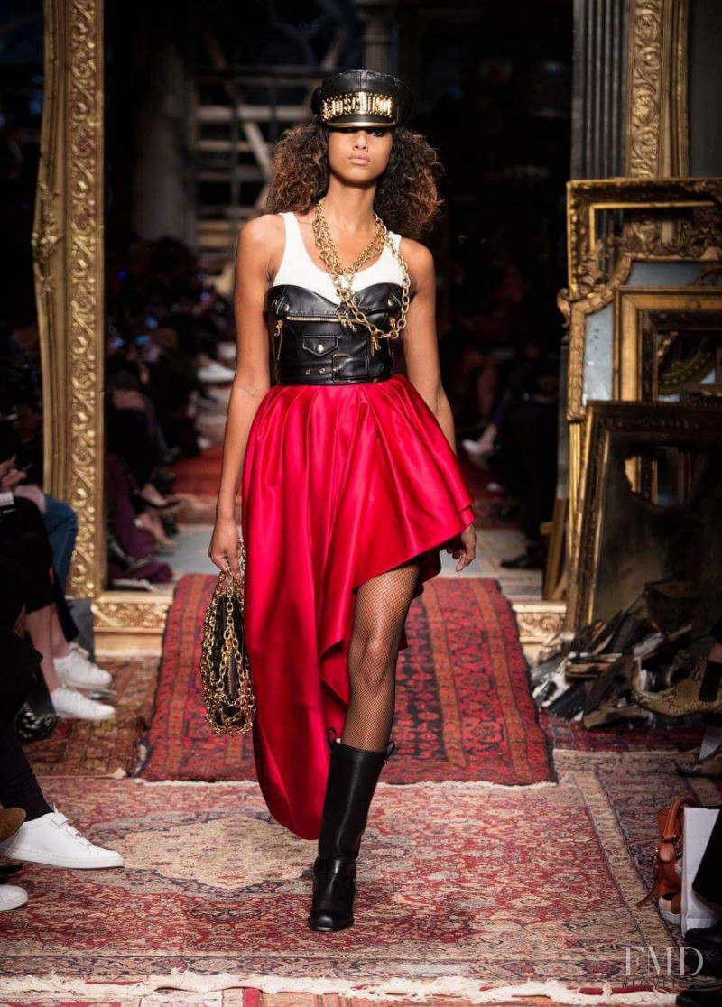 Imaan Hammam featured in  the Moschino fashion show for Autumn/Winter 2016