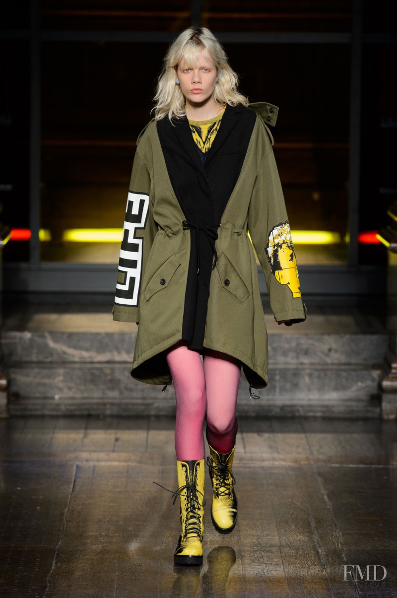 Marjan Jonkman featured in  the Moschino fashion show for Autumn/Winter 2016