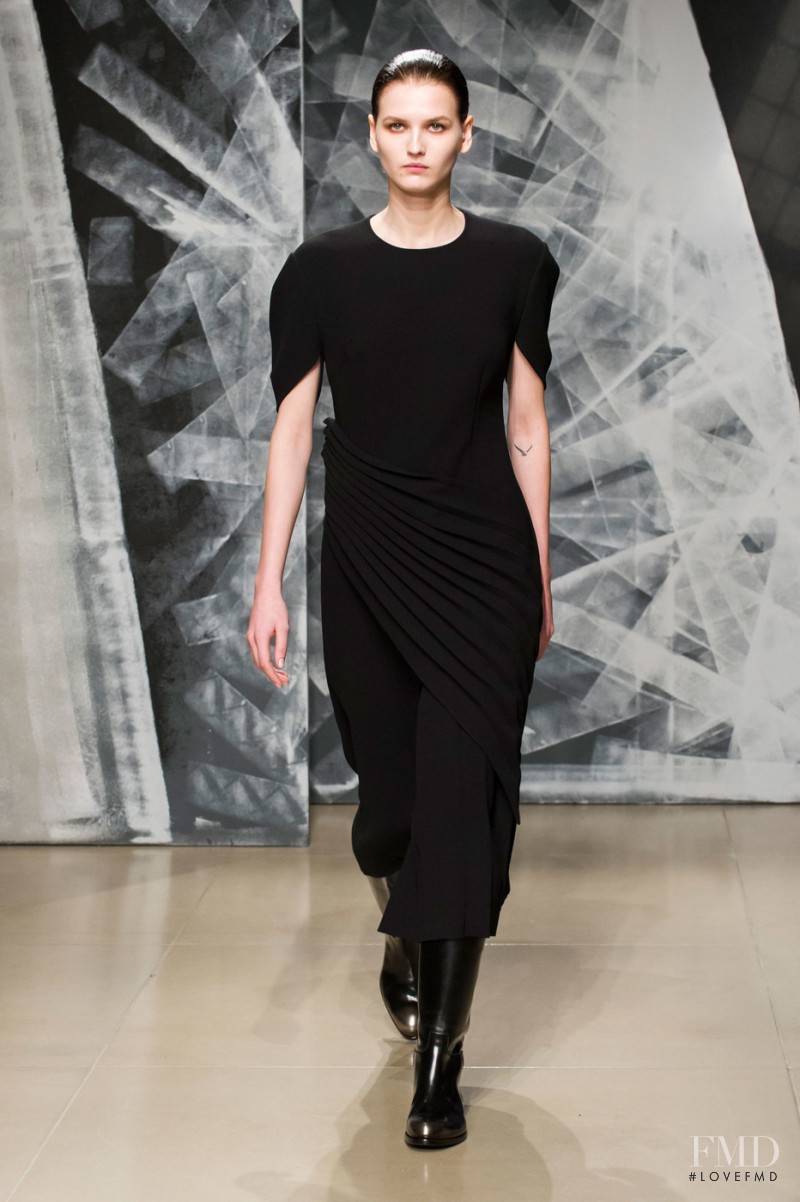 Katlin Aas featured in  the Jil Sander fashion show for Autumn/Winter 2016