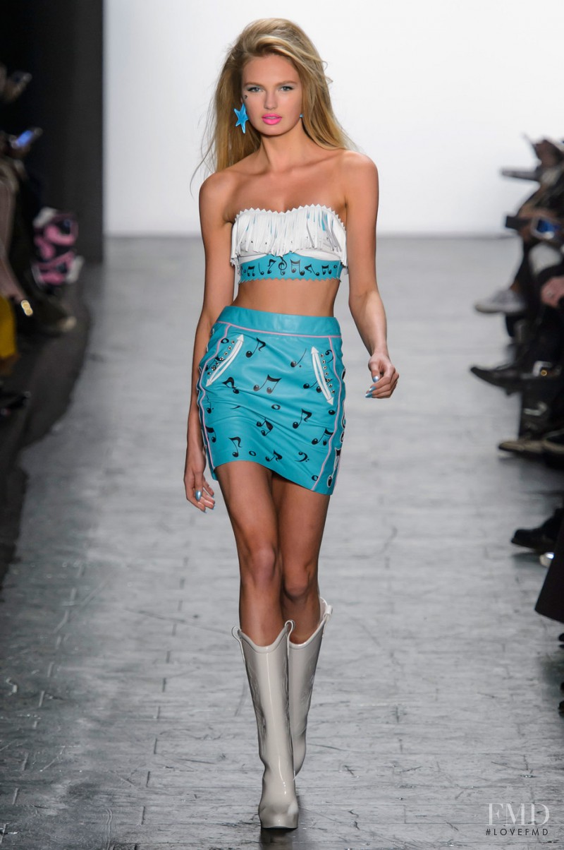 Romee Strijd featured in  the Jeremy Scott fashion show for Autumn/Winter 2016