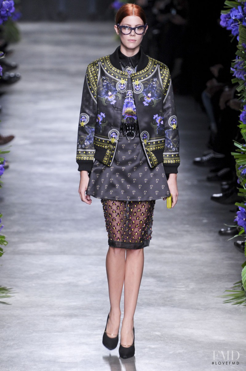 Lydia Willemina Collins featured in  the Givenchy fashion show for Autumn/Winter 2011