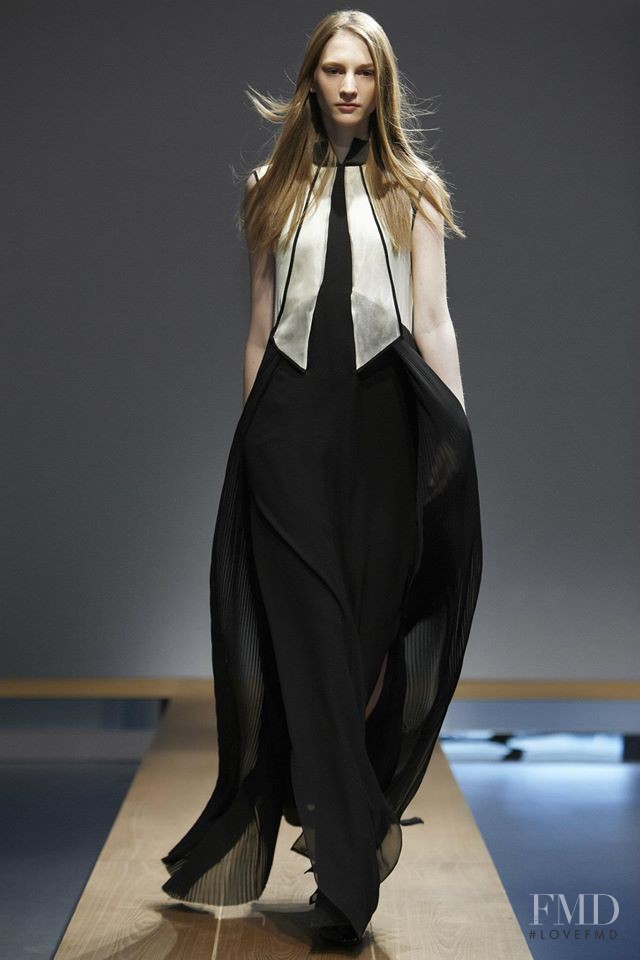 Vionnet fashion show for Autumn/Winter 2012