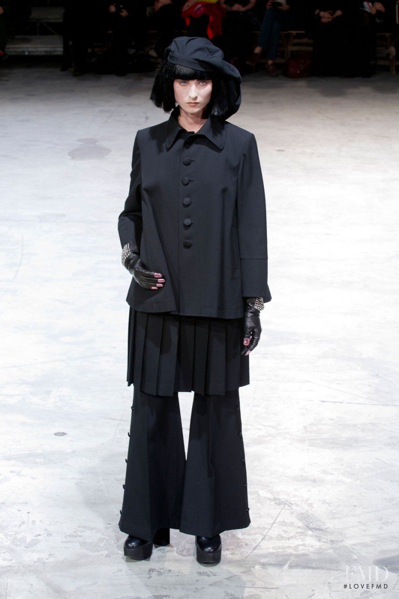 Yohji Yamamoto fashion show for Autumn/Winter 2013