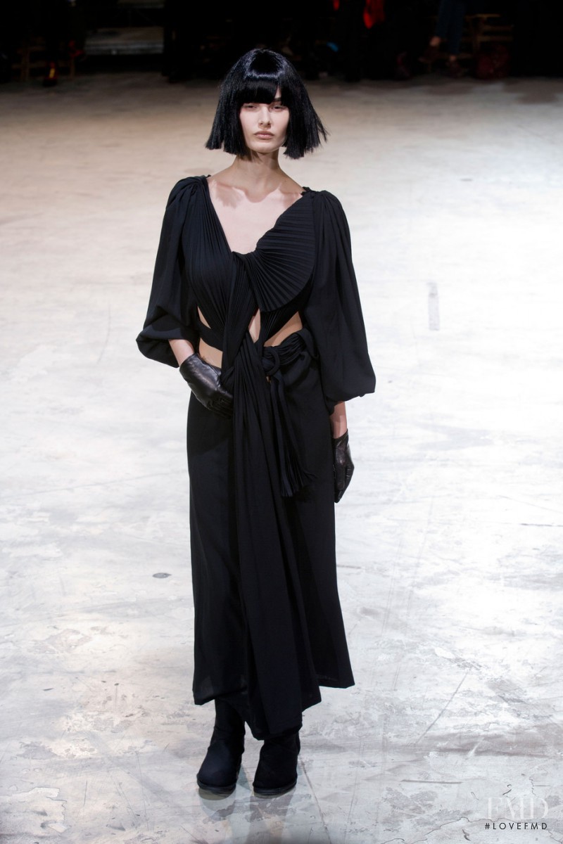 Yohji Yamamoto fashion show for Autumn/Winter 2013