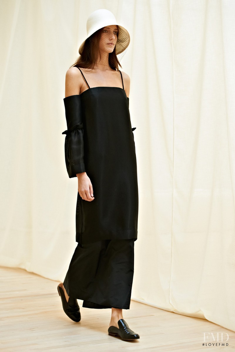Iris Egbers featured in  the The Row fashion show for Spring/Summer 2014
