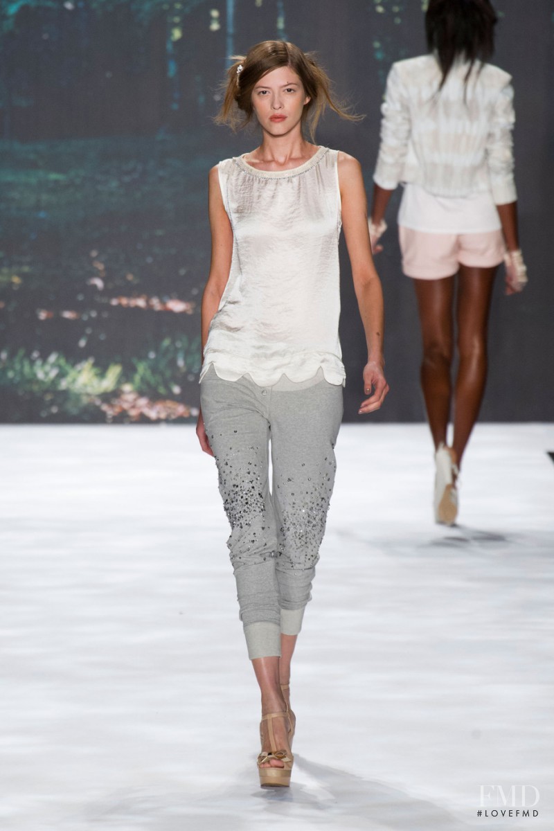 Badgley Mischka fashion show for Spring/Summer 2013