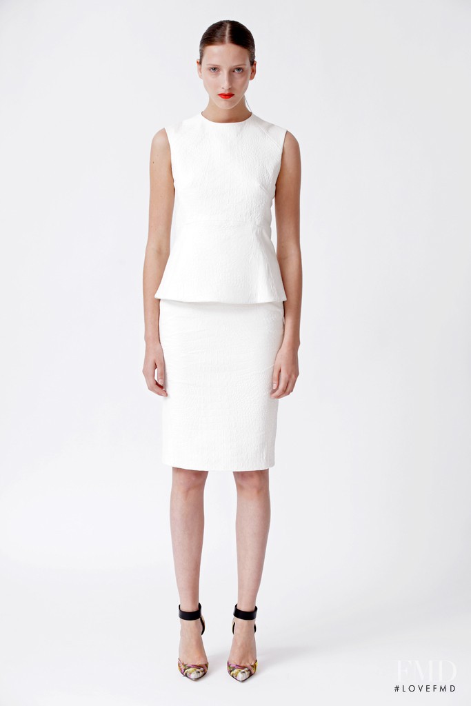 Iris Egbers featured in  the Monique Lhuillier fashion show for Resort 2013