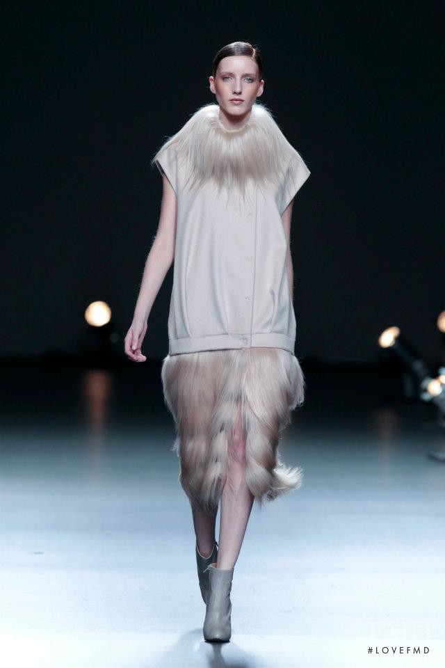Iris Egbers featured in  the Duyos fashion show for Autumn/Winter 2012