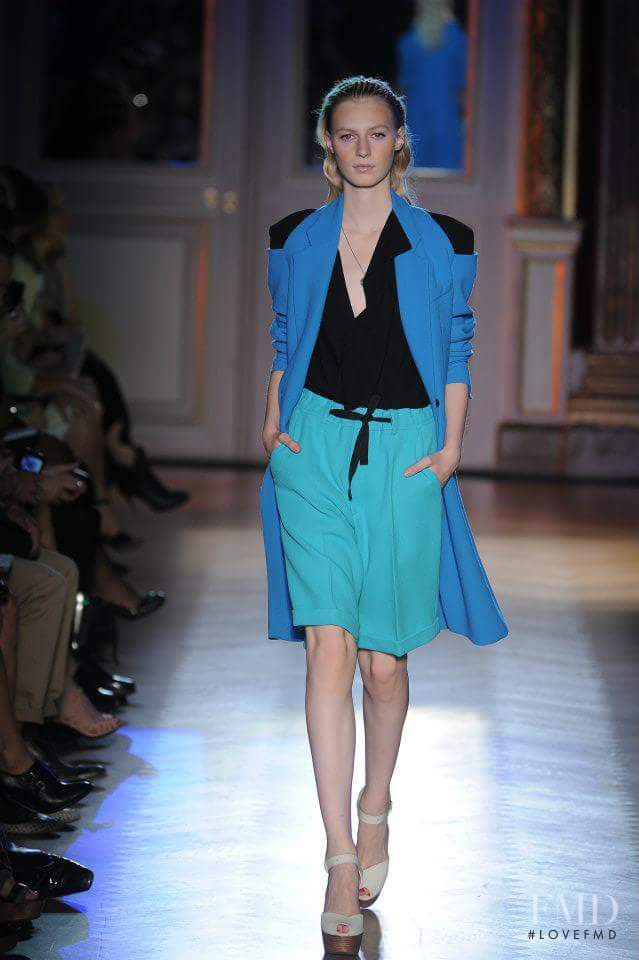 Roland Mouret fashion show for Spring/Summer 2012