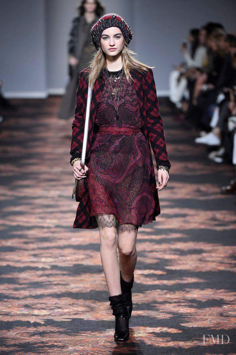 Maartje Verhoef featured in  the Etro fashion show for Autumn/Winter 2016