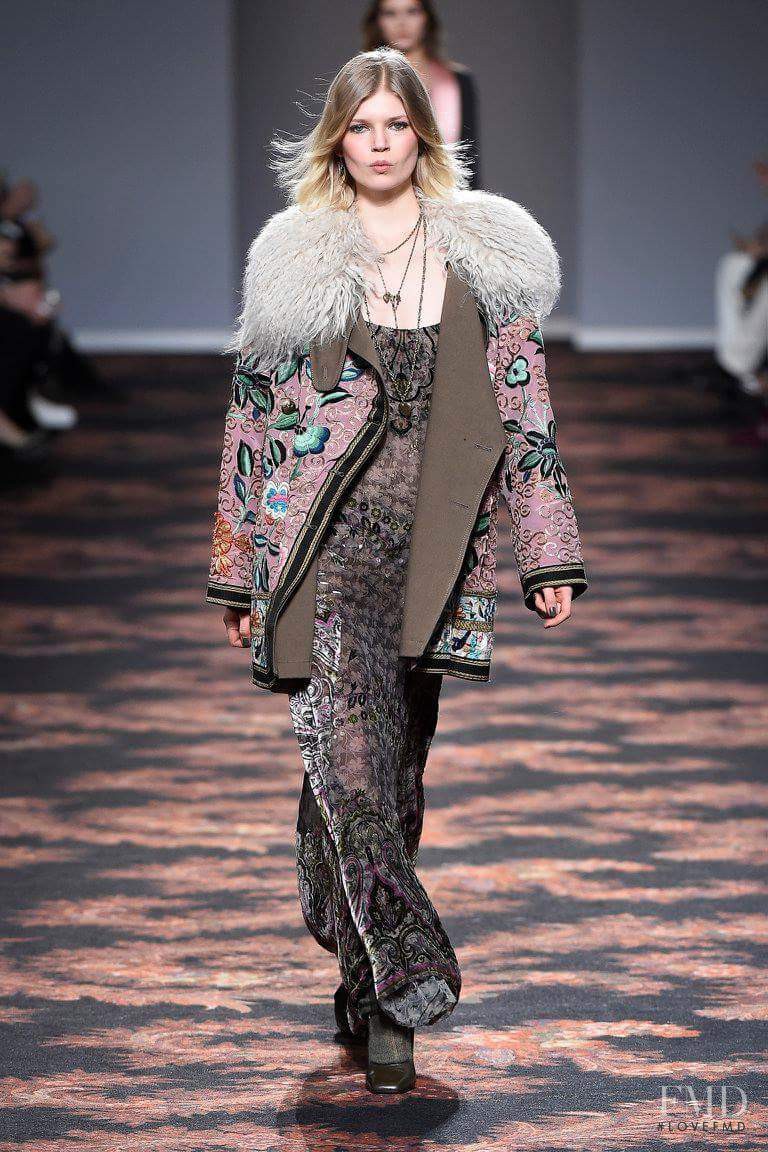 Ola Rudnicka featured in  the Etro fashion show for Autumn/Winter 2016
