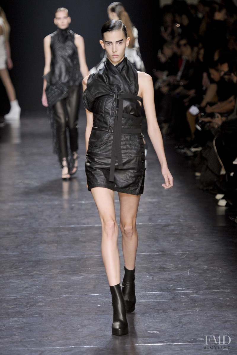 Ann Demeulemeester fashion show for Spring/Summer 2011