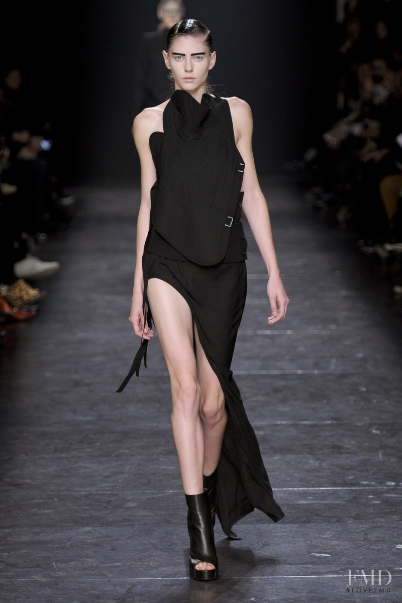 Ann Demeulemeester fashion show for Spring/Summer 2011