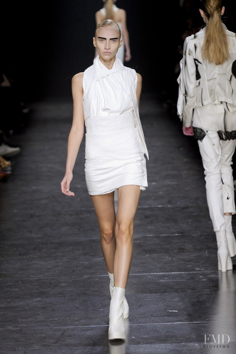 Ann Demeulemeester fashion show for Spring/Summer 2011