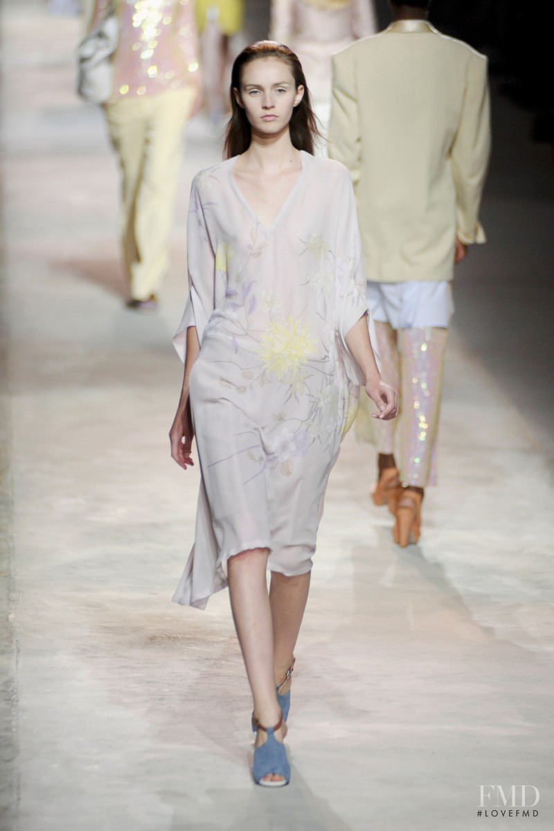 Dries van Noten fashion show for Spring/Summer 2011