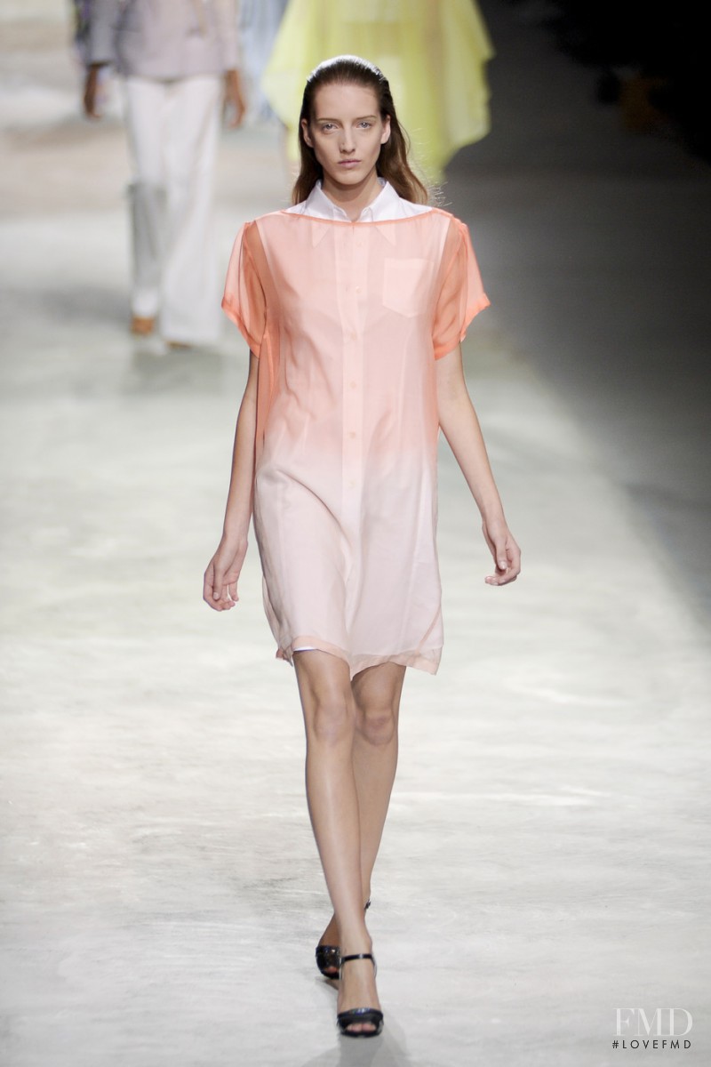 Iris Egbers featured in  the Dries van Noten fashion show for Spring/Summer 2011