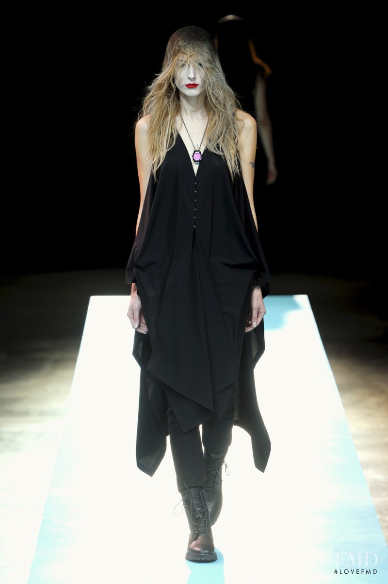 Yohji Yamamoto fashion show for Spring/Summer 2011