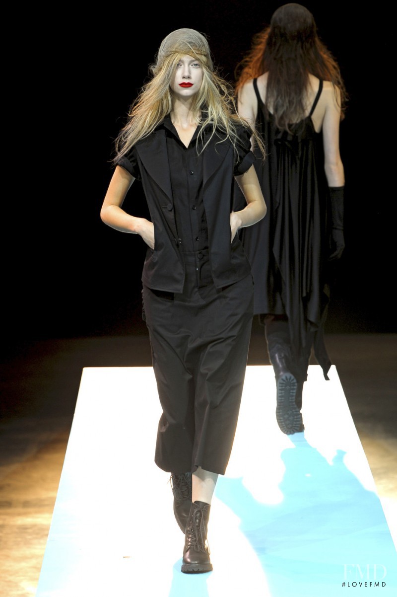 Yohji Yamamoto fashion show for Spring/Summer 2011