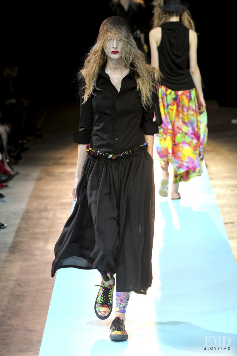 Yohji Yamamoto fashion show for Spring/Summer 2011