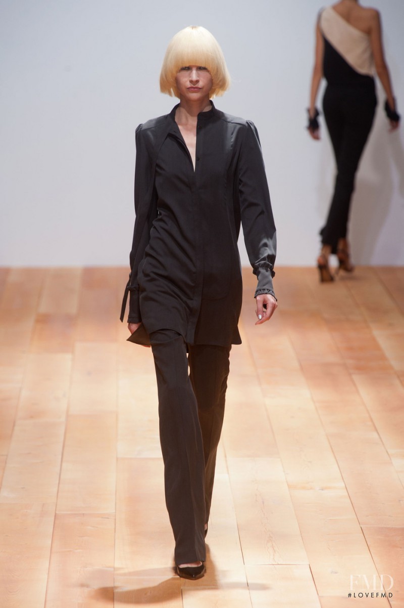 Veronique Branquinho fashion show for Spring/Summer 2014