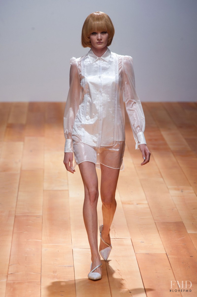 Veronique Branquinho fashion show for Spring/Summer 2014