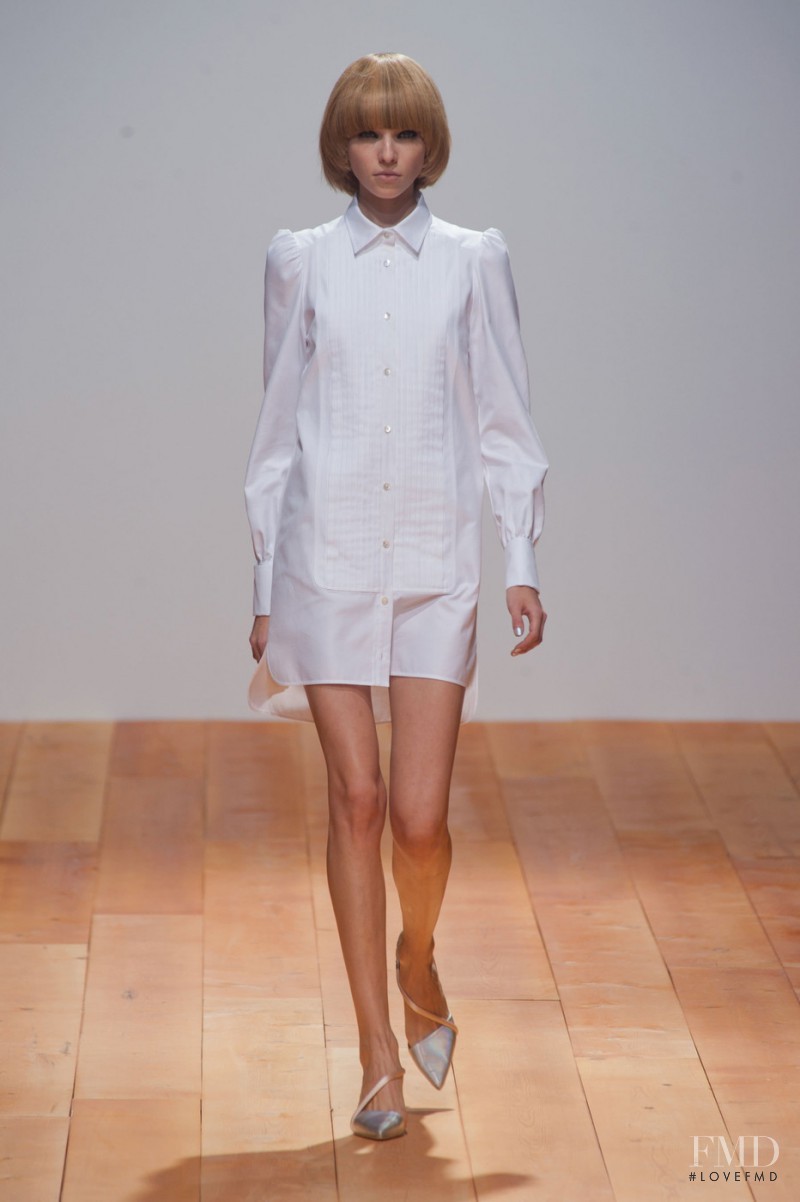 Veronique Branquinho fashion show for Spring/Summer 2014