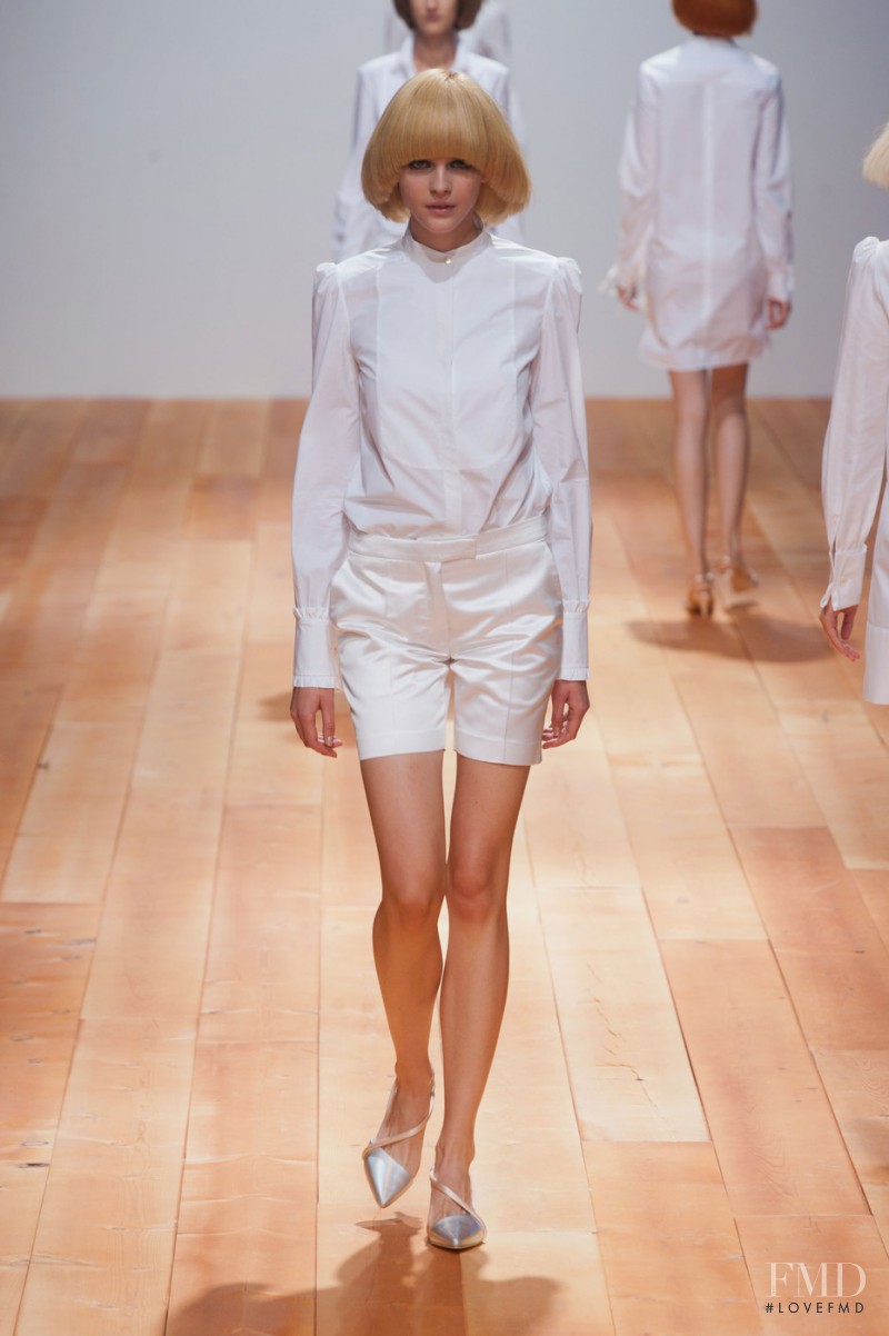 Veronique Branquinho fashion show for Spring/Summer 2014