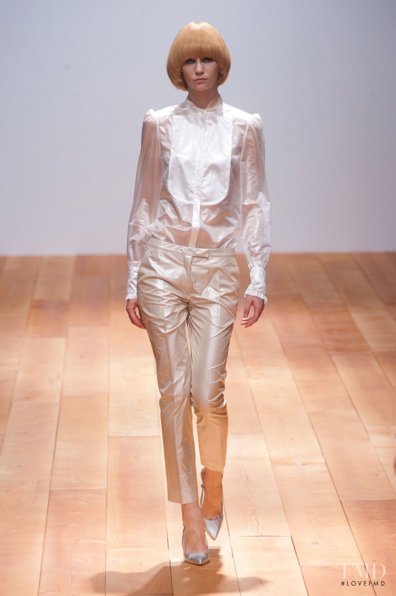 Veronique Branquinho fashion show for Spring/Summer 2014