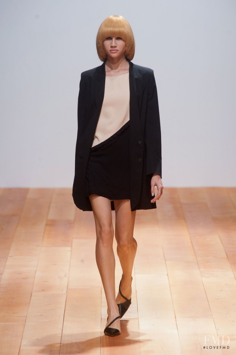 Veronique Branquinho fashion show for Spring/Summer 2014