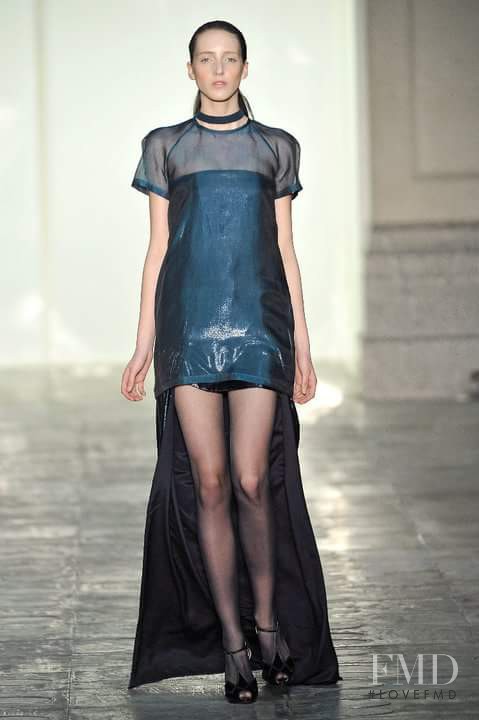 Iris Egbers featured in  the Richard Nicoll fashion show for Autumn/Winter 2011