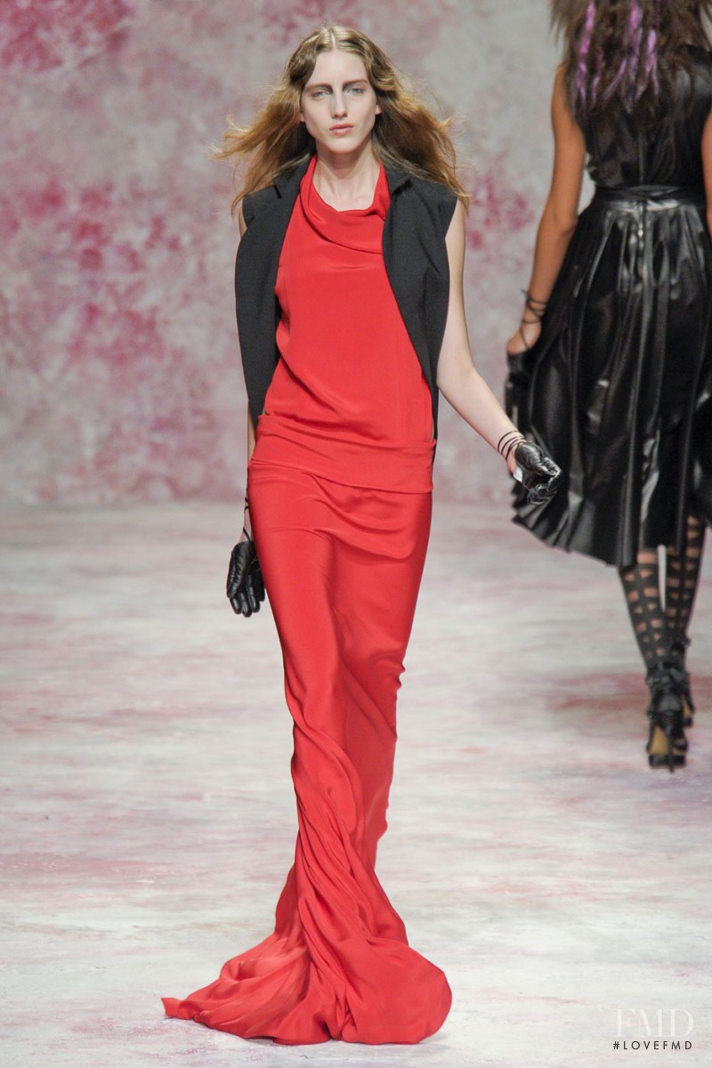 Iris Egbers featured in  the Prabal Gurung fashion show for Autumn/Winter 2011