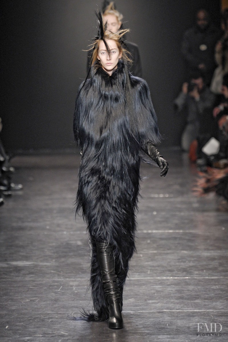 Ann Demeulemeester fashion show for Autumn/Winter 2011