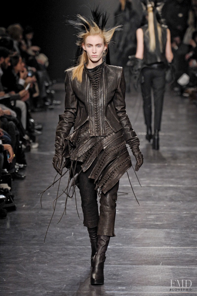 Ann Demeulemeester fashion show for Autumn/Winter 2011