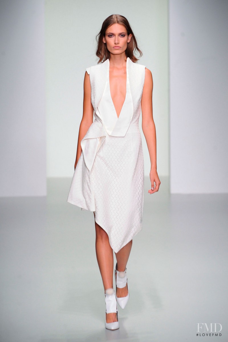 Paulina Kubac featured in  the Jean Pierre Braganza fashion show for Spring/Summer 2014