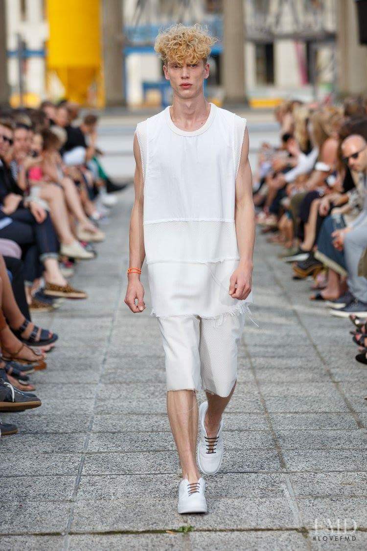 Vladimir Karaleev fashion show for Spring/Summer 2015