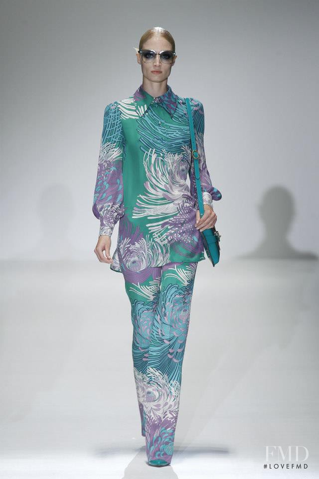 Melissa Tammerijn featured in  the Gucci fashion show for Spring/Summer 2013