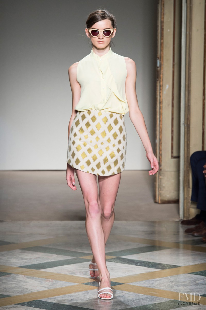 Beequeen by Chicca Lualdi fashion show for Spring/Summer 2015