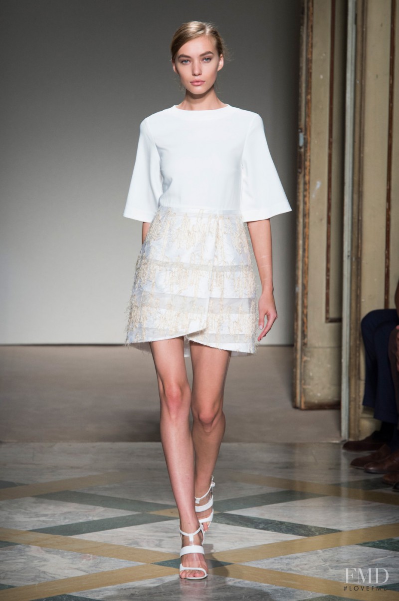 Beequeen by Chicca Lualdi fashion show for Spring/Summer 2015