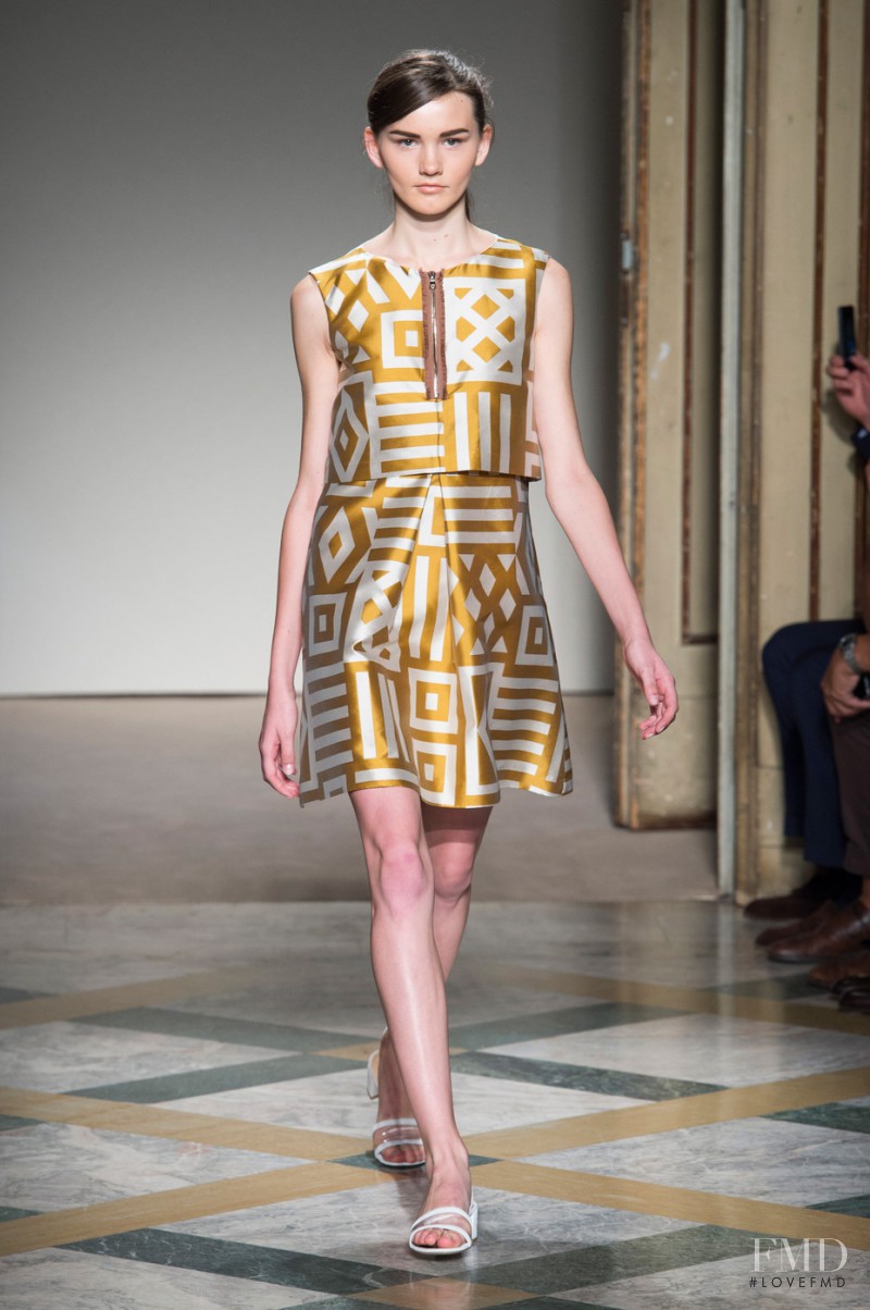 Beequeen by Chicca Lualdi fashion show for Spring/Summer 2015