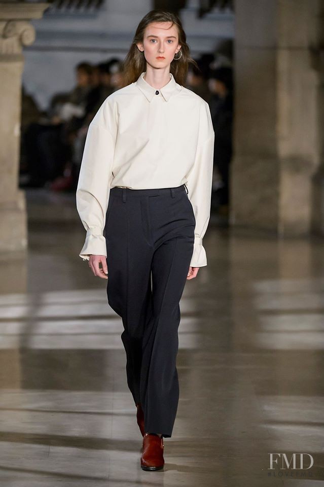 Christophe Lemaire fashion show for Autumn/Winter 2016